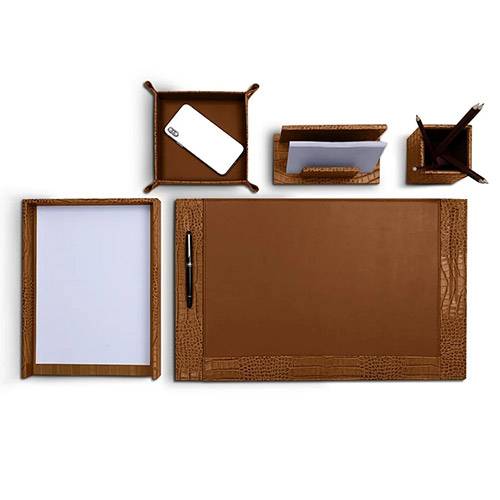 The Ultimate Guide to Leather Accessories Exporters: Leather Excellence in the World Markets