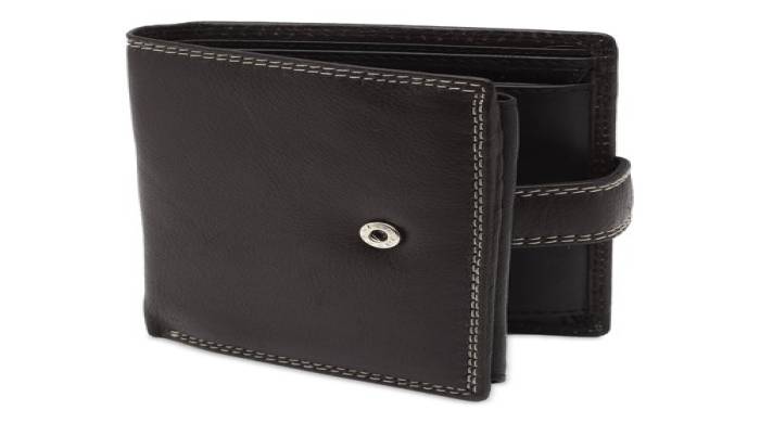 Why Leather Wallets Still Dominate the International Accessories Market. - Naz Leather Export Delhi
